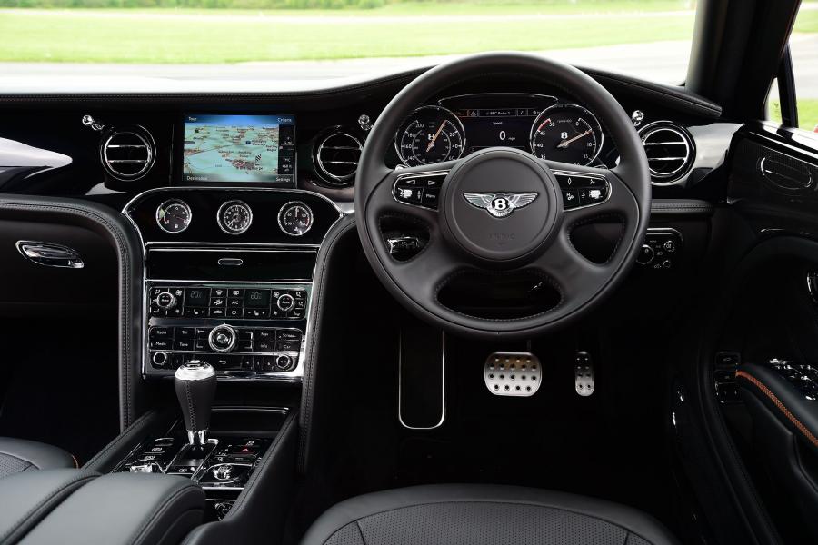 Торпедо Bentley Mulsanne Speed 2014 года  (UK) (фото 5 из 7)